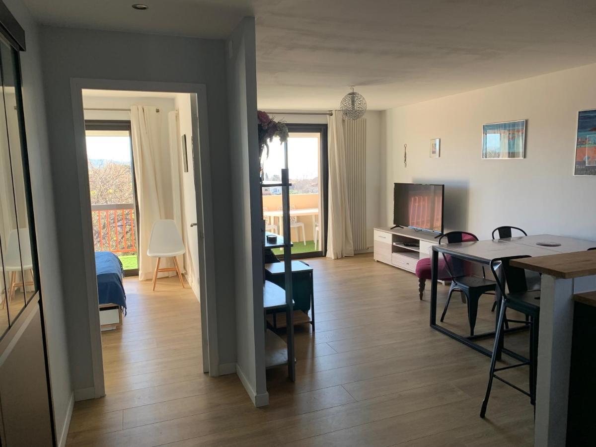 Plage A Pied A 3 Mns Apartment La Seyne-sur-Mer Luaran gambar